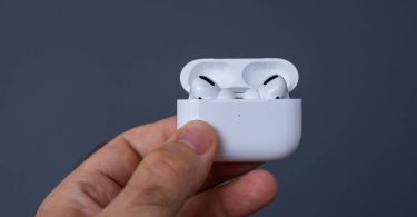 - What Does Airpods Blinking Red Mean And How Do You Fix It?