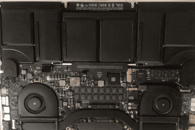 How To Tell If MacBook Has Water Damage – iTechTalk
